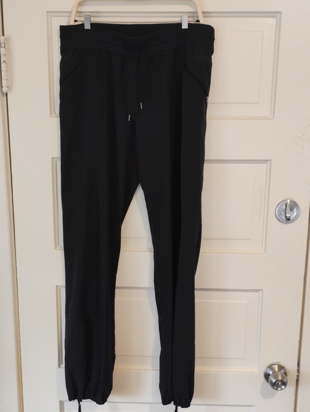 REI Black Casual Pants Drawstring Women's Medium with Metallic Logo,Zip Pockets